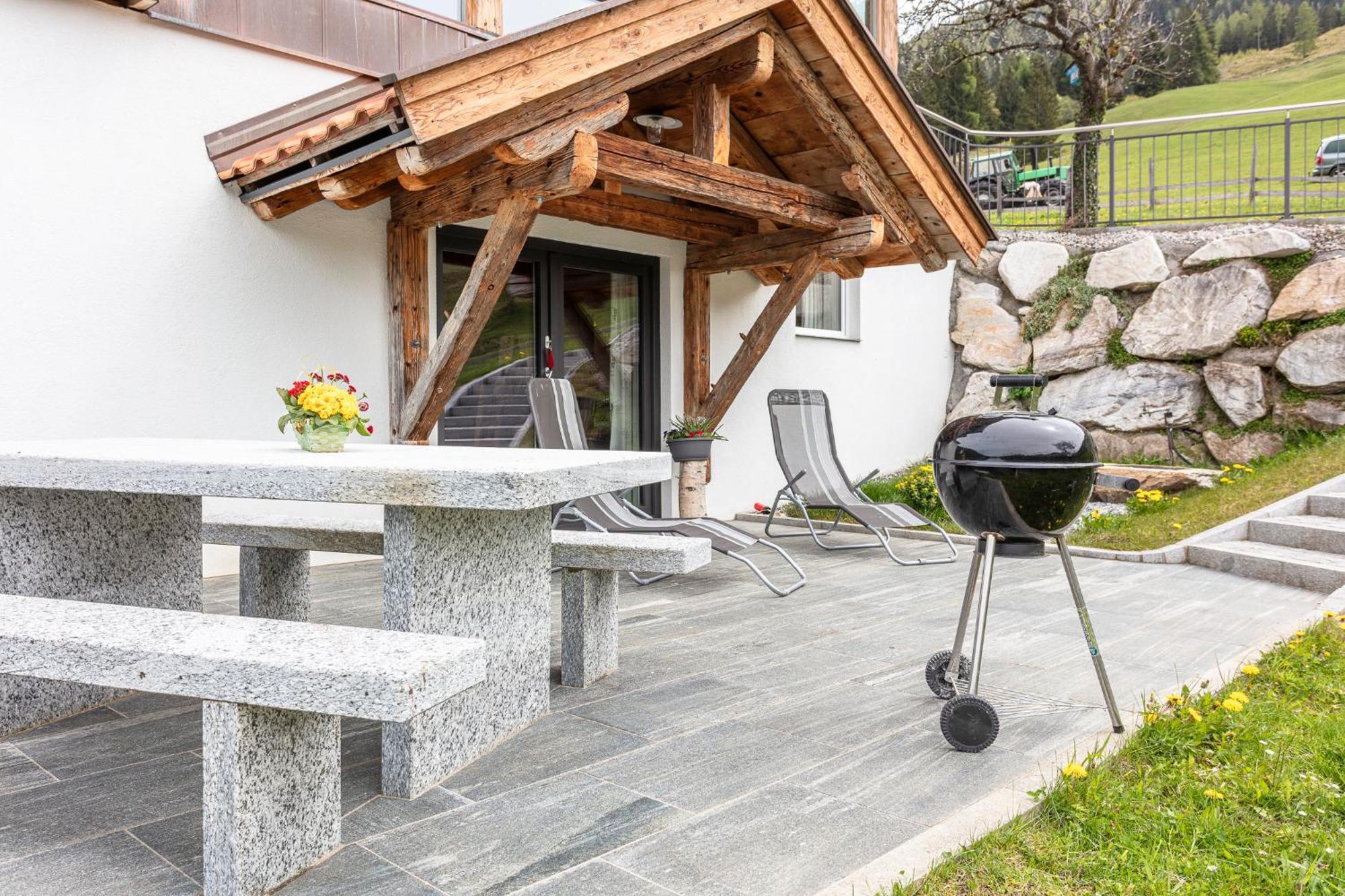 Langrieshof Apartment Раурис Екстериор снимка